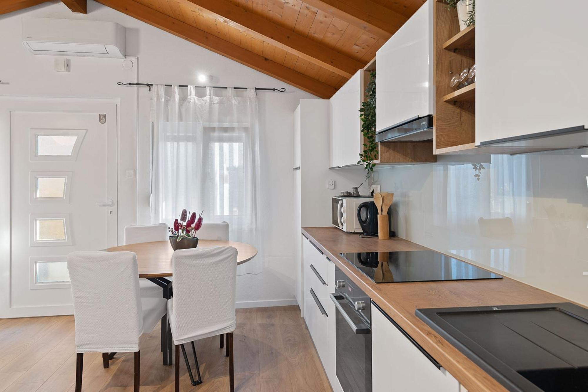 Petrina Apartman Sveti Filip i Jakov
