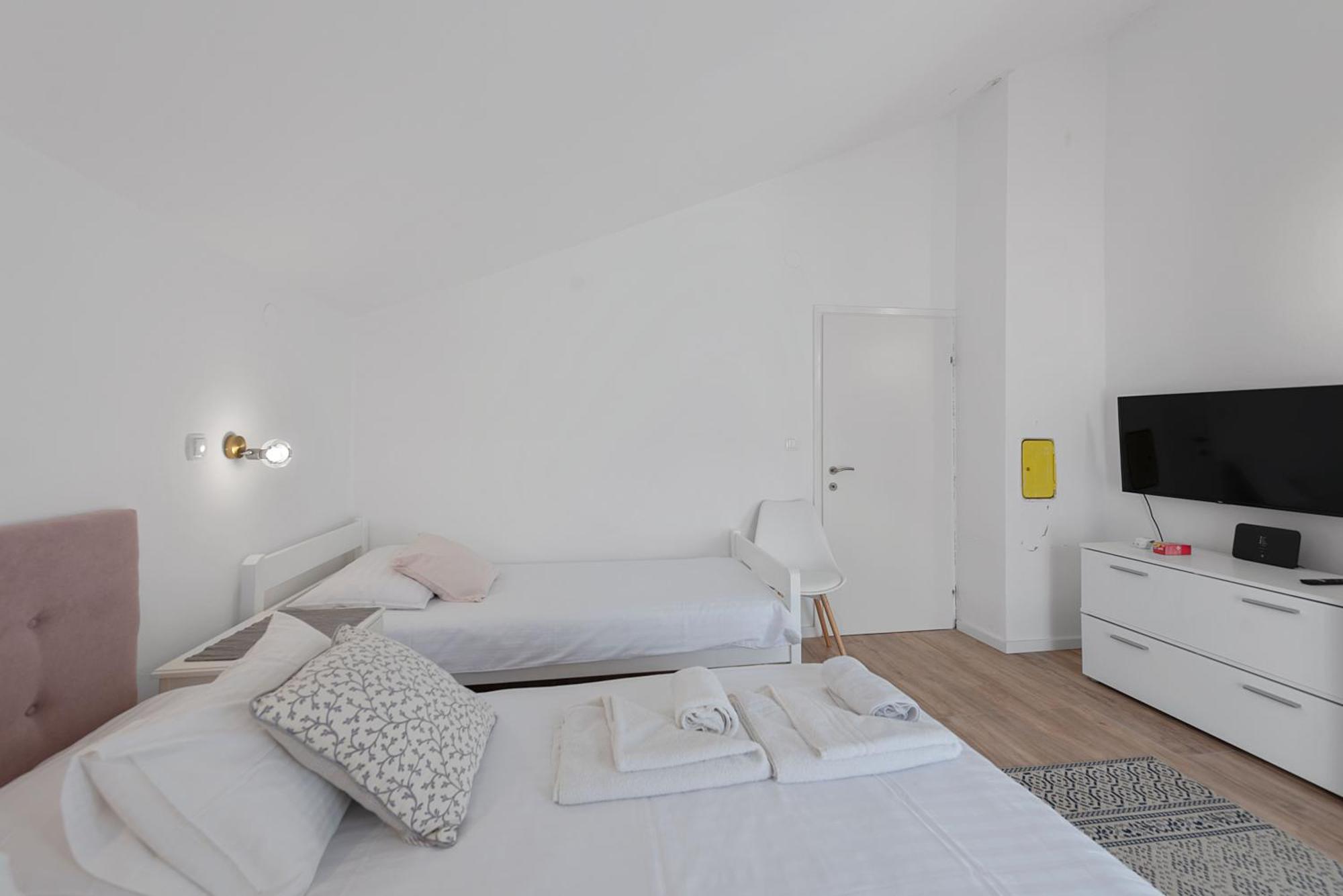 Petrina Apartman Sveti Filip i Jakov